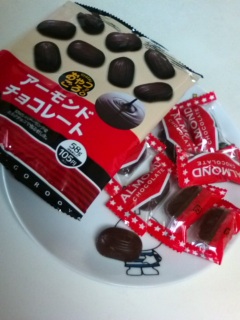 アーモンドチョコレート