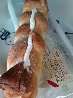 ブリオッシュレアチーズホイップデニッシュ