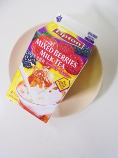 リプトン ミックスベリーミルクティー