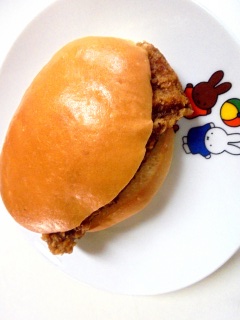 ハムカツたまごパン